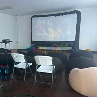 Ensemble de cinéma de jardin gonflable avec écran de projection, canapé et sièges gonflables