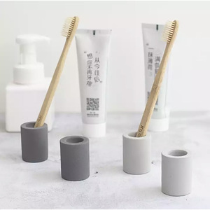 Support de brosse à dents en terre de diatomée rond absorbant pour brosse à dents électrique, personnalisé gris et blanc - Product Image 5