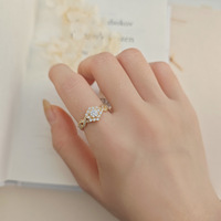 Bague en moissanite pour femme, en argent sterling 925 plaqué or 14 carats, sertie de pierres brillantes, forme de fleur, personnalisable, style romantique étincelant