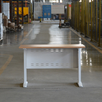 Bureaux de formation modernes en acier au carbone avec pieds en forme de I, logo personnalisable, plateau en mélamine, exportation en Asie du Sud-Est pour les bureaux