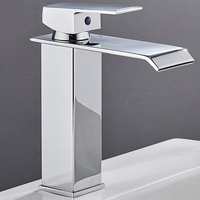 Robinet cascade à montage sur pont robinets mitigeurs de bassin d'eau chaude et froide chrome poli lavabo robinet de salle de bain