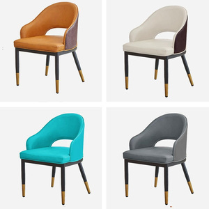 Ensemble table et chaises rectangulaires en marbre au design moderne, avec structure métallique durable, idéal pour les salons de thé, restaurants et bars. - Product Image 3