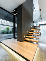 Escalier flottant en acier invisible de construction rationnelle