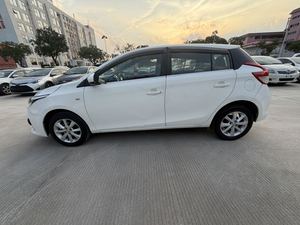 <span class=keywords><strong>Toyota</strong></span> <span class=keywords><strong>Yaris</strong></span> d'<span class=keywords><strong>occasion</strong></span>, <span class=keywords><strong>moteur</strong></span> 1.5L, immatriculée en 2015, fournit des documents d'exportation complets pour l'Afrique - Product Image 4