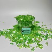 Granulés de RPET vert de qualité alimentaire, faibles en impuretés et à haute viscosité, avec une approvisionnement stable sous certification GRS