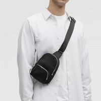 Tas Selempang Dada Pria Custom Logo Fashion Crossbody Fanny Pack Daypack Sabuk Bahu Sling Bag Kecil 2L Kancing