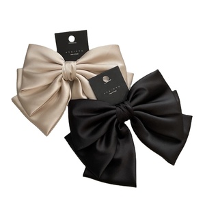 Grand nœud papillon en satin coréen mignon <span class=keywords><strong>XXL</strong></span> pour femmes, <span class=keywords><strong>pince</strong></span> à <span class=keywords><strong>cheveux</strong></span> - Product Image 1