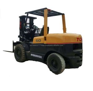 Montacargas Diésel TCM 50 Usado de 5 Toneladas y 3 Metros, Original de Japón, Montacargas TCM Komatsu - Product Image 1