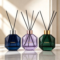 Bouteille diffuseur d'arômes en verre dépoli carrée de luxe personnalisée avec logo, 50ml, 100ml, 150ml, avec bouchon et bâtonnets