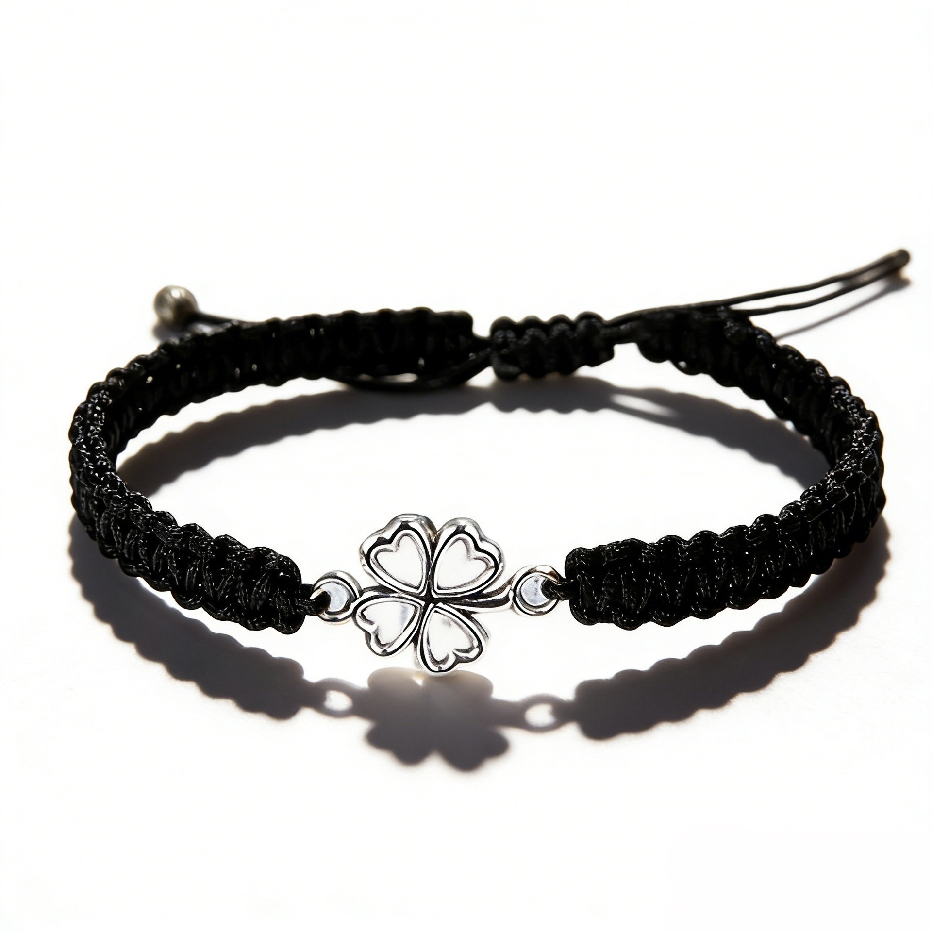 Four-leaf clover bracelet [black]