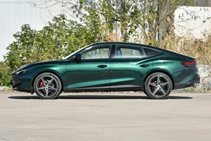 2024 nouvelle <span class=keywords><strong>voiture</strong></span> SAIC MG 7 essence Car1.5T 2.0T Turbo 2WD véhicule à carburant 5 places berline <span class=keywords><strong>voiture</strong></span> à essence MG7 <span class=keywords><strong>voiture</strong></span> <span class=keywords><strong>pas</strong></span> <span class=keywords><strong>cher</strong></span> - Product Image 5