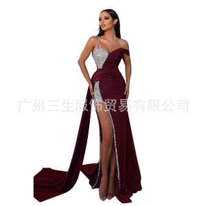 Vestido de noche largo con lentejuelas y abertura alta, estilo esmeralda, sin hombros, para eventos formales. - Product Image 5
