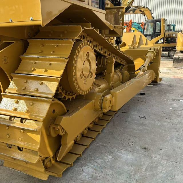 Crawler Bulldozers HE-247