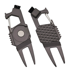 Hoogwaardige Multifunctionele Metalen <span class=keywords><strong>Golf</strong></span> Divot Reparatie Tool Met Flesopener Borstelriem <span class=keywords><strong>Clip</strong></span> En Magneet Voor Bal <span class=keywords><strong>Marker</strong></span>