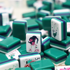 Mahjong américain <span class=keywords><strong>en</strong></span> acrylique vert clair <span class=keywords><strong>de</strong></span> style moderne, modèle Vancor 173, <span class=keywords><strong>4</strong></span> joueurs, personnalisé, superposé, vente chaude - Product Image 4