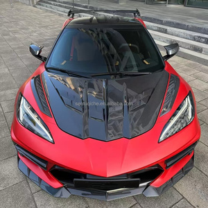 Kit carrosserie en fibre de carbone sèche pour Chevrolet Corvette C8, comprenant un diffuseur avant, un spoiler, un capot et un pare-chocs. - Product Image 3