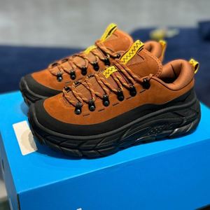 Chaussures de course HOKAS unisexes pour l'extérieur en hiver, chaussures de sport pour femme, chaussures de marche pour homme, design original personnalisé - Product Image 1
