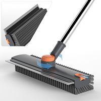 Brosse de nettoyage 3-en-1 avec raclette rotative à 360 degrés et long manche pour salle de bain, carrelage, douche, sols et organisation domestique