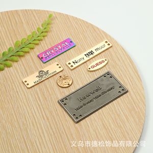 Placa de identificación metálica Desong de 3x0.7cm plateada para etiquetas de ropa - Product Image 4