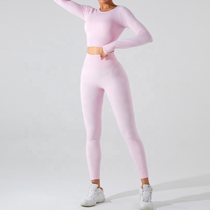 Set legging Yoga wanita, setelan celana legging Yoga angkat bokong olahraga Gym lengan panjang tanpa jejak Logo kustom 2 buah