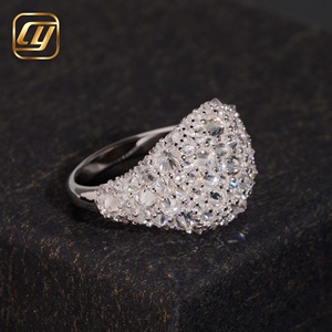 Anillo de banda ancha de lujo con pavé de piedras, de plata de ley 925, con diamantes cultivados en laboratorio, para mujer, ideal para fiestas, venta al por mayor de fábrica a precio económico. - Product Image 4