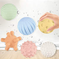 6 pièces éducatif bébé bain paille de blé boules de préhension à la main ensemble avec BB sifflet sûr PVC et paille matériel bébé jouets