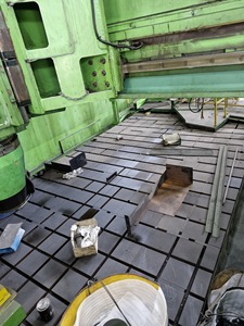 Centre d'usinage à portique 5 axes personnalisé avec conception à poutre fixe optimisée pour la production de pièces automobiles, prêt à être expédié - Product Image 5