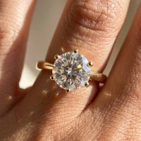 Bague solitaire classique RINNTIN SMOR47 en argent 925 plaqué or, moissanite couleur D VVS, scintillante, pour mariage, pour femme