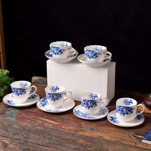 Wholesale Custom French Court Style Light Luxury Retro Ceramic Espresso <b>Cup</b> <b>Saucer</b> Gold Rim Floral Design Capacity Gift - Product Image 1
