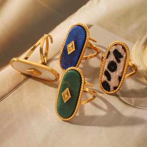 Anelli KITI con Intarsio in Pietra Naturale, Placcati in Oro 18K PVD, Acciaio Inossidabile Antiossidante, Anelli Statement - Product Image 4