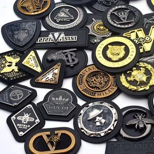 Etichette in metallo con Logo personalizzato etichette fatte a mano con paillettes ed etichette Hardware incise sacche da golf etichette in metallo in pelle per abbigliamento - Product Image 4