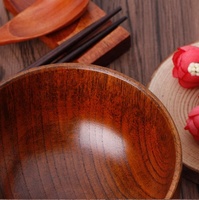 Ensemble de saladiers ronds en bois d'acacia naturel pour servir les aliments lors de vos excursions en camping