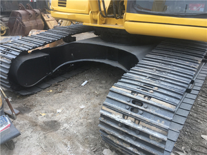 Vente Flash : Excavatrice sur chenilles Komatsu PC200 d'occasion, 29 tonnes, godet de 1,7 m, moteur Cummins, en stock, livraison rapide - Product Image 6