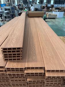 Wpc Decking Compuesto Impermeable y a prueba de humedad Madera Plástico Cubierta al aire libre 3D Relieve Pavimento - Product Image 2