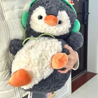 Großhandel: Kuscheliges Pinguin-Plüschtier im Kopfhörer-Stil – Süßes Stofftier für Greifautomaten und Arcade-Ausstattung (Großpackung)