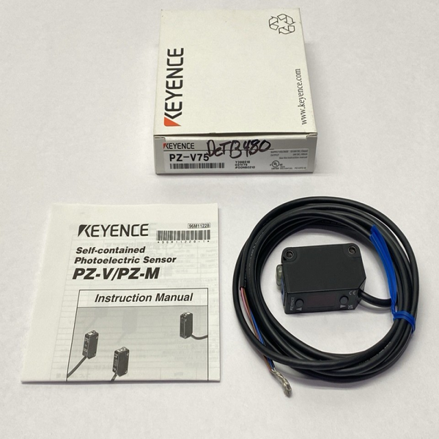 New Plc Pz-v75 Built-in Amplifier Photoelectric Sensor Square Reflective