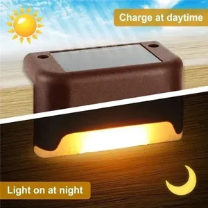 4 packs de mini lampes murales solaires LED avec capteur pour extérieur, jardin, maison, escaliers, patio et allée - Product Image 2