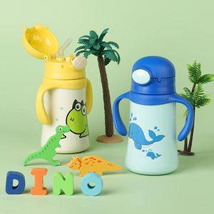 Tasse d'apprentissage portable pour bébé avec paille, en acier inoxydable 316, isolée, avec poignée et sangle d'épaule - Product Image 4