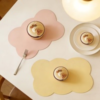 Nouveau Set de Table Tendance en Cuir PU, Style Minimaliste Moderne, Couleur Unie, Résistant à la Chaleur et Anti-Brûlure, pour la Maison et les Restaurants