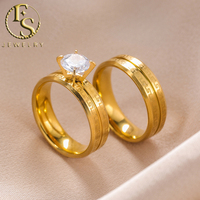 Ensemble Bagues de Mariage et de Fiançailles en Acier Inoxydable Plaqué Or 18K PVD, Style Classique, Simple et Élégant, avec Motif Diamant