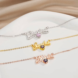 Collana Personalizzata con Nome in Corsivo Ornamentale a Forma di Cuore con Pietra Portafortuna di Luglio, Placcata in Oro, Gioiello alla Moda, Regalo per i Propri Cari - Product Image 3