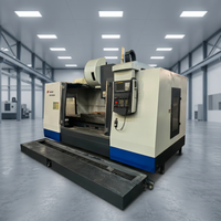 Machine de fraisage CNC à guidage linéaire robuste NEWAY VM1806H VMC de haute précision pour l'usinage de quincaillerie, d'aluminium et d'acier