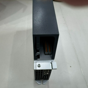 Unidad de Control de Alto Rendimiento 6SL3040-1MA01-0AA0 para Accionamientos de Automatización Industrial - Product Image 4