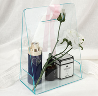 Boîte à fleurs en acrylique écologique de luxe légère avec poignée triangulaire personnalisée pour la Saint-Valentin et la fête des mères