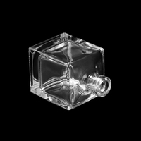 Diffuseur en verre écologique classique carré de 210 ml, finition personnalisable pour la fragrance d'intérieur