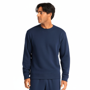 Sweat à capuche noir surdimensionné et respirant pour hommes Sweat à capuche noir uni à manches longues à bas prix pour garçons en hiver - Product Image 1