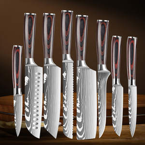 Set di 8 Coltelli da Cucina Premium in Acciaio Inox con Manico in Legno Pakka, Include Santoku, Nakiri, Coltello da Affettare, Multiuso, OEM, per Disossare e Affettare - Product Image 2