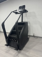 Appareil de fitness commercial créatif pour salle de sport : simulateur d'escalade en métal pour exercices de gym