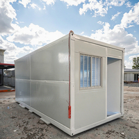 Maison modulaire pliable en panneaux sandwich d'acier avec porte de sécurité et trous de ventilation pour le stockage de produits agricoles et de marchandises fraîches