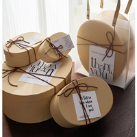 Panier-cadeau en papier artisanal rustique personnalisable, idéal pour les consommateurs soucieux de l'environnement dans le monde entier